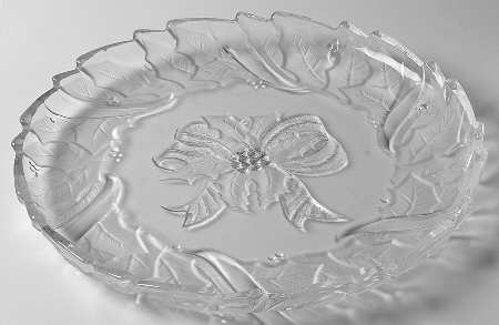Holly 13" Round Platter