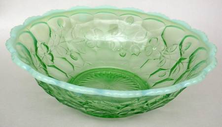 Honeycomb and Clover Green (Opalescent) by Fenton