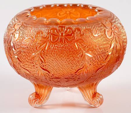 Garland Marigold by Fenton