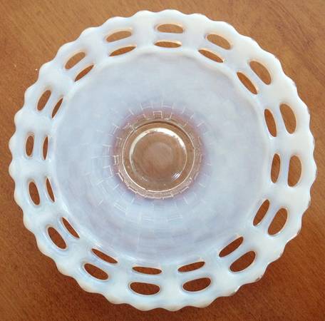 Basket Weave W-Open Edge-White Op by Fenton