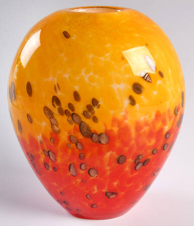 Giftware 7" Flower Vase
