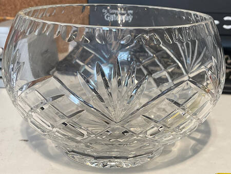 Ashford (Cut Base) 6" Round Bowl