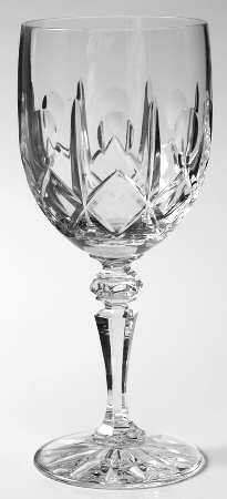 King's Court Wine Glass