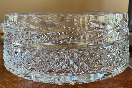 Leah (Newer) 7" Deep Round Bowl