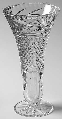 Leah (Newer) 10" Footed Flower Vase