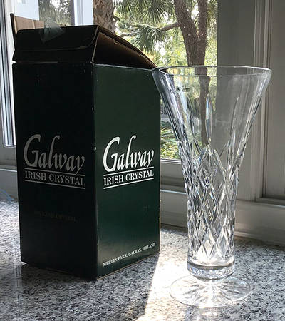 Longford 12" Footed Vase