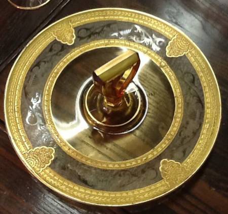Decoration 902 (Pink Stem) Center Handle Tray