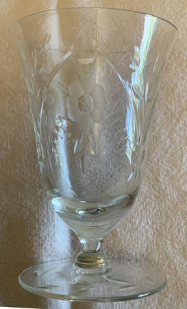 Florence Footed Tumbler