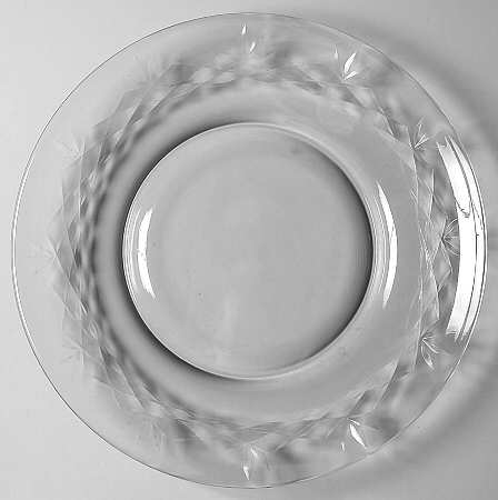 Florence Luncheon Plate by Glastonbury - Lotus