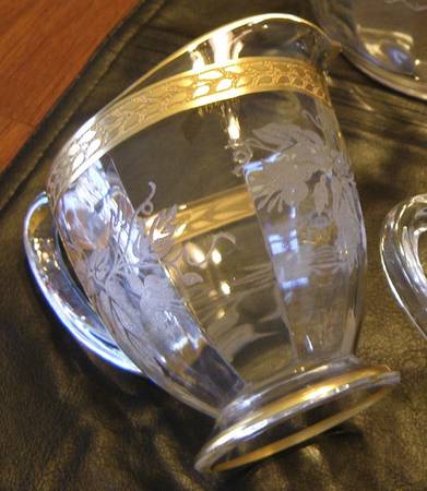 Fuchsia (Gold) Creamer