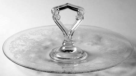 Vesta Clear (Stem 75) Center Handle Tray