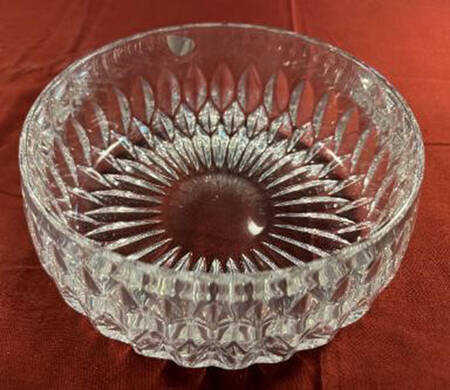 Althea (Cut) 8" Round Bowl