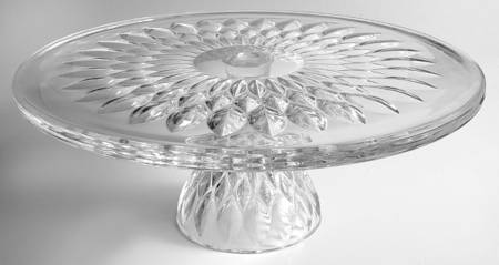 Althea (Cut) 12" Diameter Cake Stand/Pedestal