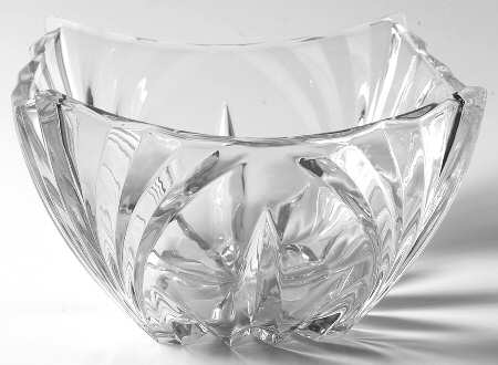 Esprit 8" Round Bowl by Gorham Crystal