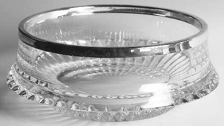 Lyric 7" Round Bowl with Silverplate Rim