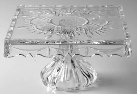 Freedom 10" Diameter Pedestal Cake Stand