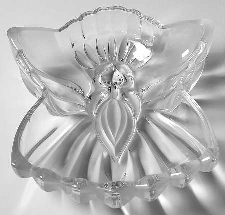 Holiday Traditions Collection Open Candy Dish