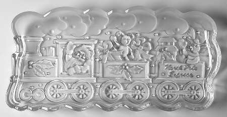 Holiday Traditions Collection Server-Train Shape