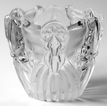 Holiday Traditions Collection Candleholder-Votive