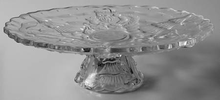Holiday Traditions Collection 8" Footed Plate