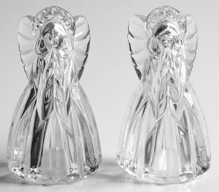 Holiday Traditions Collection Stoppered Angel Shaker Set