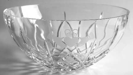 Claddagh (New Shape, 2007) 8" Round Bowl
