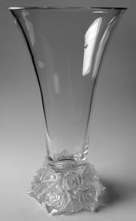 Rose Bouquet 14" Flower Vase