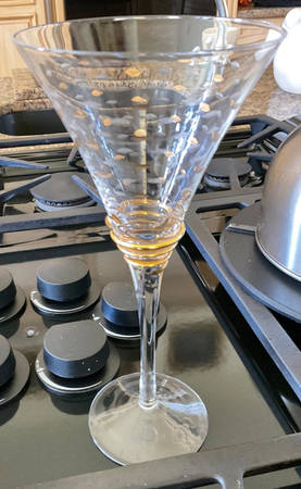 Golden Luxury Wine Glass