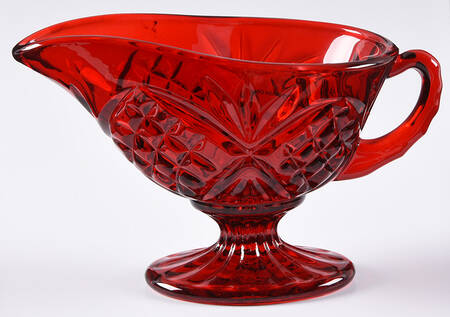 Dublin Red Gravy Boat