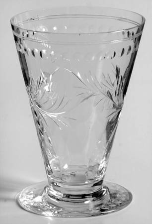 Calais Footed Tumbler
