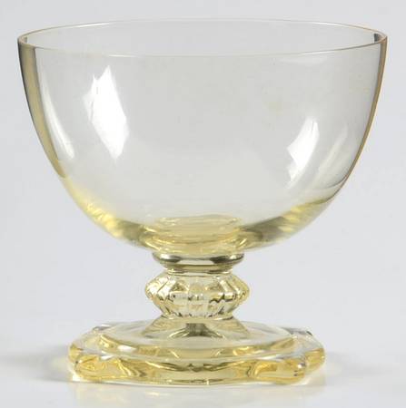 Carcassone Sahara Yellow (Stem 3390, Optic) Liquor Cocktail