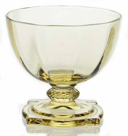 Carcassone II Sahara Yellow (Stem 3394, Optic) Liquor Cocktail