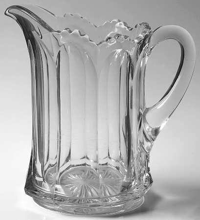 Colonial Clear (Stem 300, 300-1-2) 32 Oz Pitcher