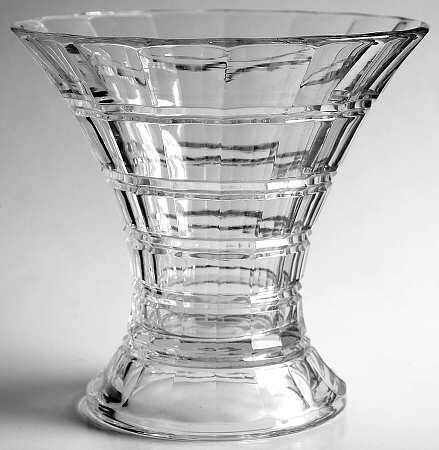 Cross Lined Flute 6" Flared Vase