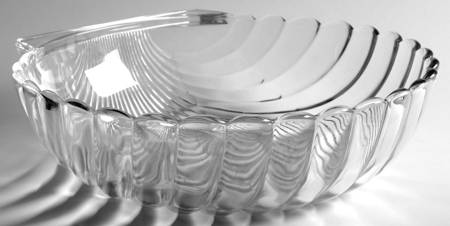 Crystolite (Pressed & Thin Blown) 10" Shell Shape Bowl
