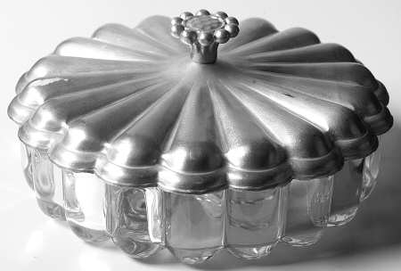 Crystolite (Pressed & Thin Blown) 3-Part Candy Box with Lid