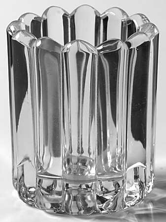 Crystolite (Pressed & Thin Blown) Round Flat Cigarette Holder