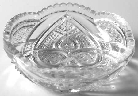 Fancy Loop Clear 4" Nappy