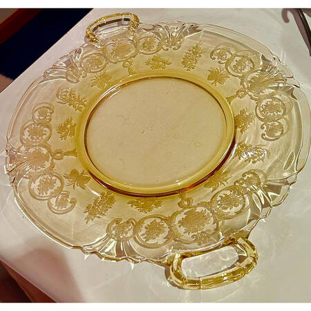 Formal Chintz Sahara Yellow (Stem 3390) 12" Sandwich Plate