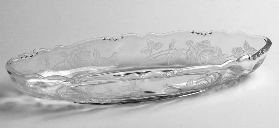 Heisey Rose 12" Oval Celery