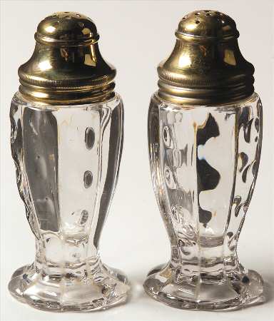 Old Sandwich Clear Footed Shaker Set & Metal Lids