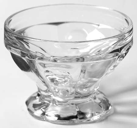 Old Sandwich Clear Sundae Glass