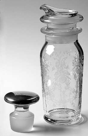 Orchid 16 Oz Shape 1 Martini Mixer with Sterling Stopper