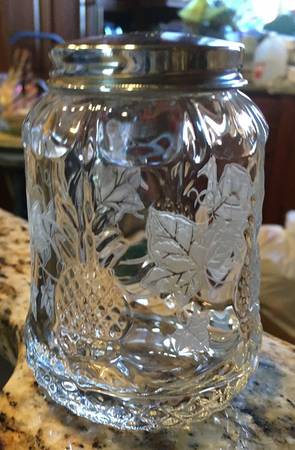 Plantation Ivy Sugar Pourer & Metal Lid