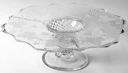Plantation Ivy Round Cake Stand