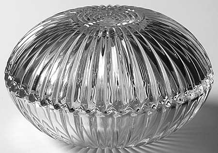 Ridgeleigh (Heavy Pressed Patt) Round Puff Box with Lid