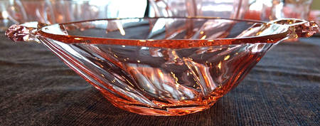 Twist Pink (Flamingo) Handled Mint Dish