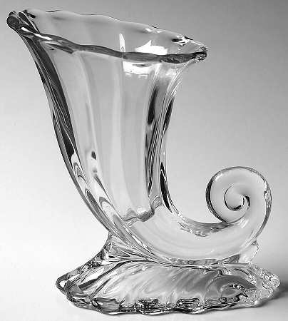 Warwick Clear 7" Cornucopia Vase