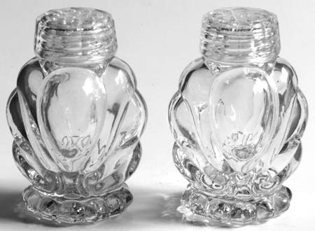 Waverly Shaker Set with Glass Lids