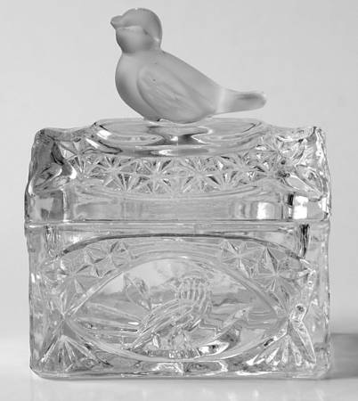 The Byrdes Collection Small Trunk Box & Lid